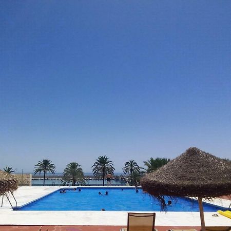 Recently Refurbished Apartment With Sea Views. 丰希罗拉 外观 照片