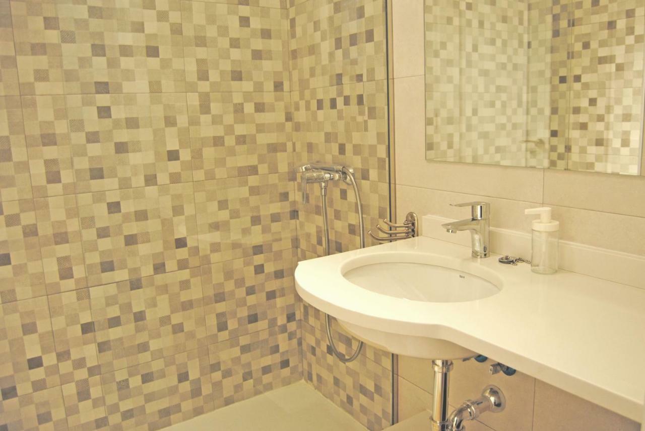 Recently Refurbished Apartment With Sea Views. 丰希罗拉 外观 照片