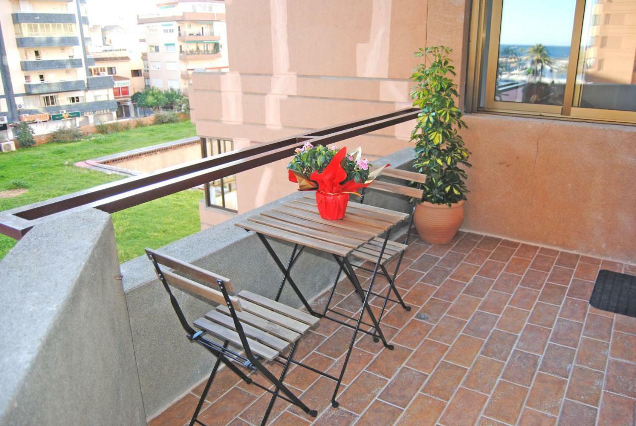 Recently Refurbished Apartment With Sea Views. 丰希罗拉 外观 照片