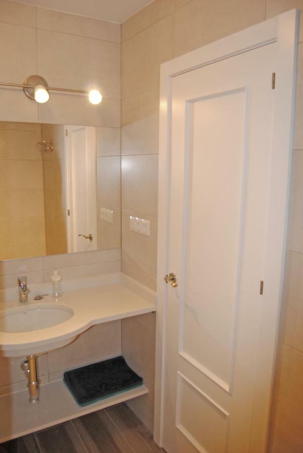Recently Refurbished Apartment With Sea Views. 丰希罗拉 外观 照片