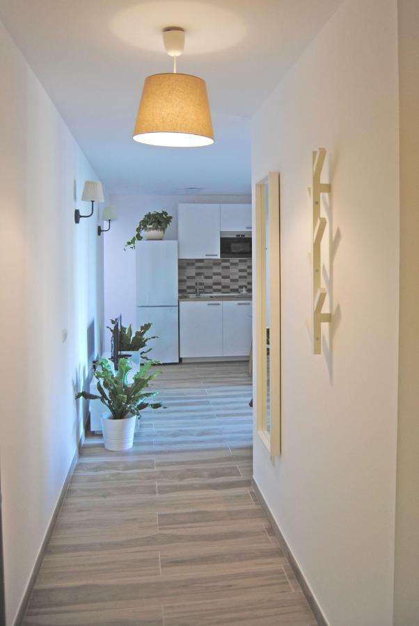 Recently Refurbished Apartment With Sea Views. 丰希罗拉 外观 照片